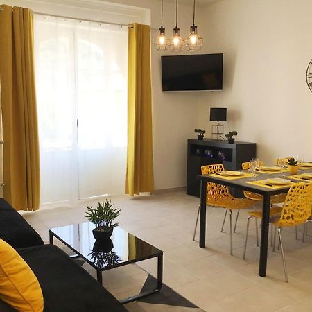 Appartement Lumea 80 M2 Climatise Parking Proche Sanctuaires Lourdes Ruang foto